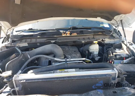 2013 Ram 1500 Laramie z USA, uszkodzony, nr VIN 1C6RR7NT9DS576115